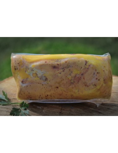 Foie gras de canard mi-cuit (+/-200g).